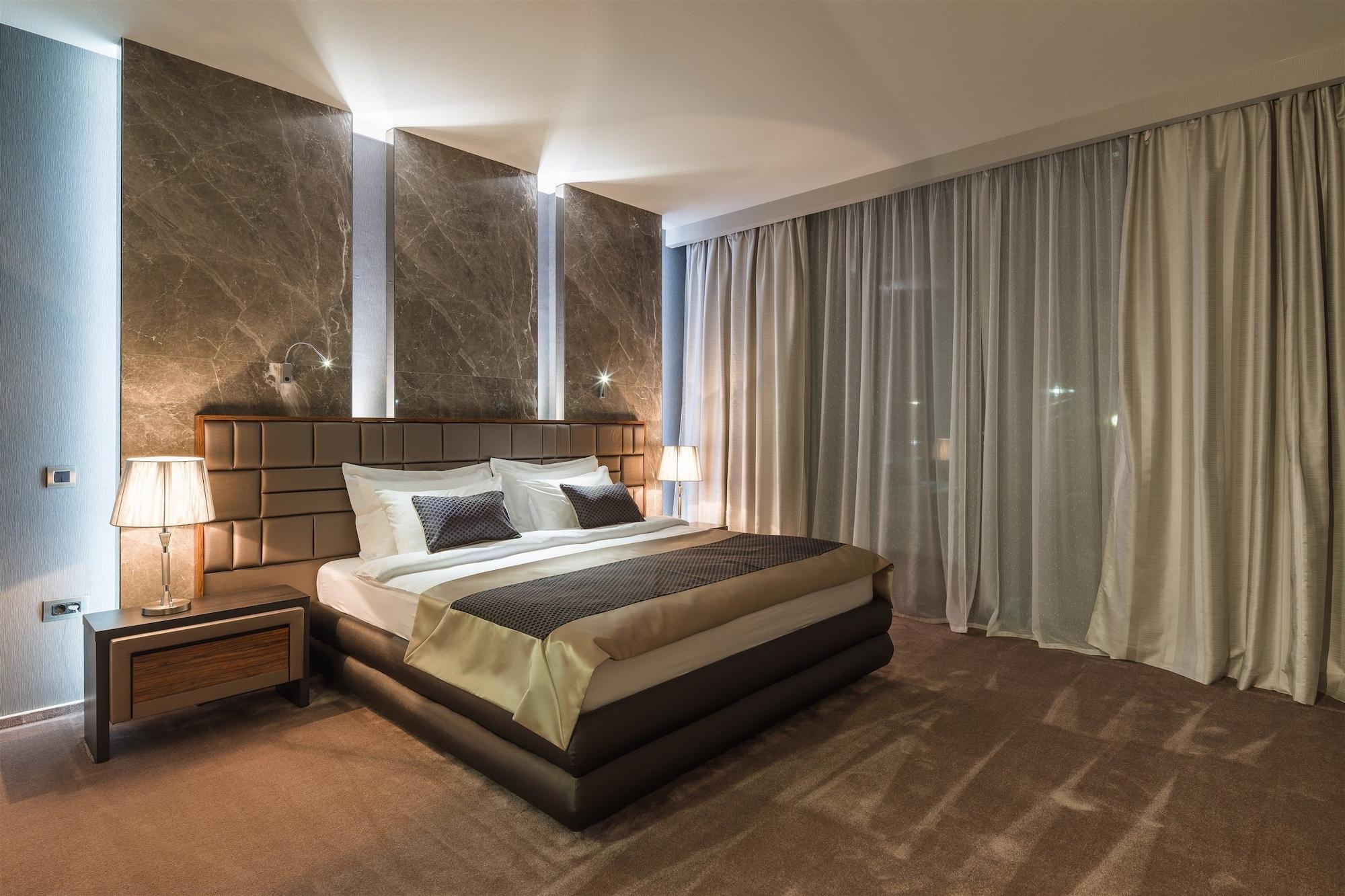 Sky Blue Hotel & Spa Paulesti  Экстерьер фото