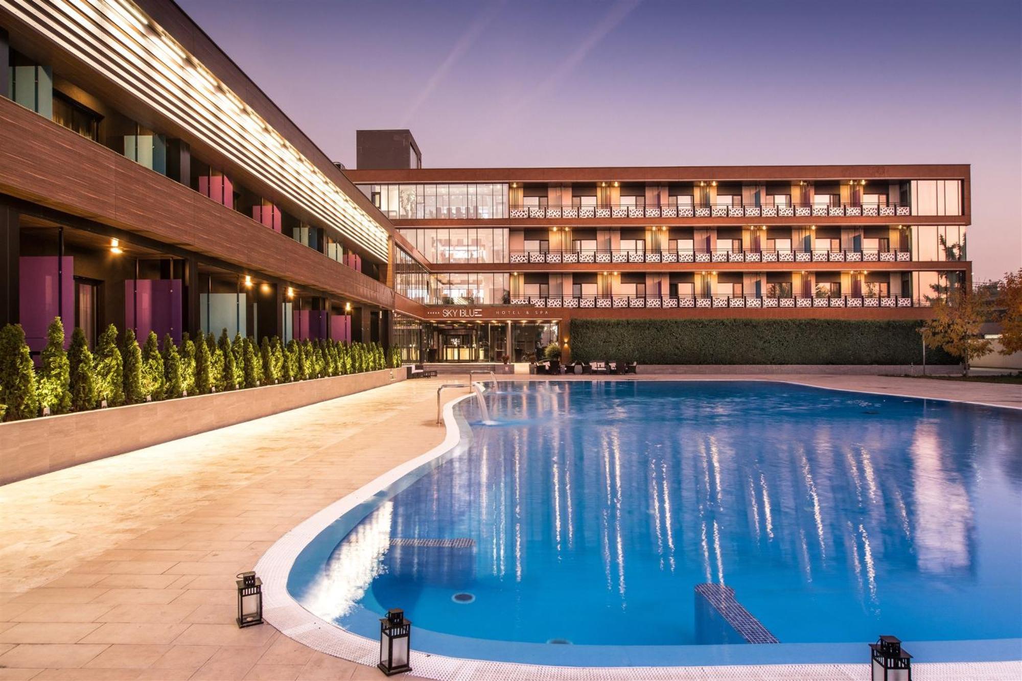 Sky Blue Hotel & Spa Paulesti  Экстерьер фото